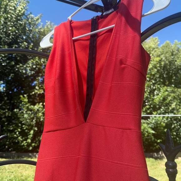MISSGUIDED Elegant Deep Coral colored bandage Sleeveless Dress Size X-Small - Picture 3 of 10